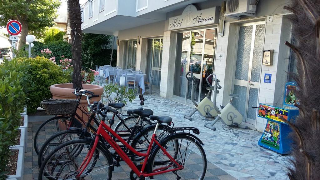 Hotel Ancora Cesenatico Exterior foto