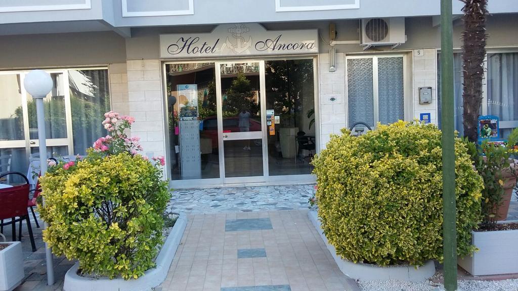 Hotel Ancora Cesenatico Exterior foto